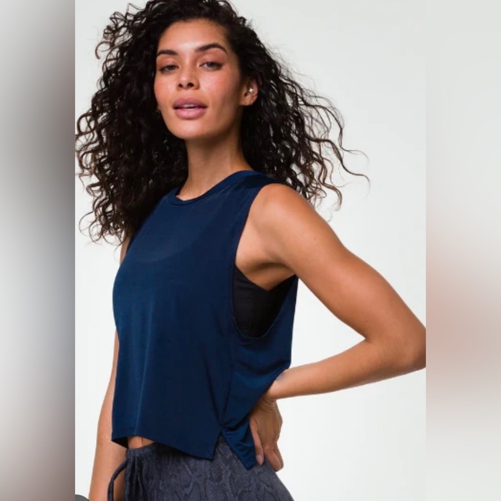 Navy yoga tank